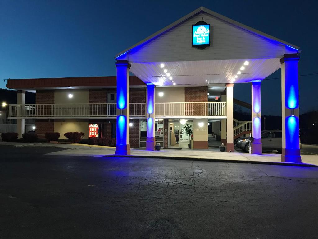 Americas Best Value Inn & Suites-Dalton GA - I-75 Exit- 328 Main image 1